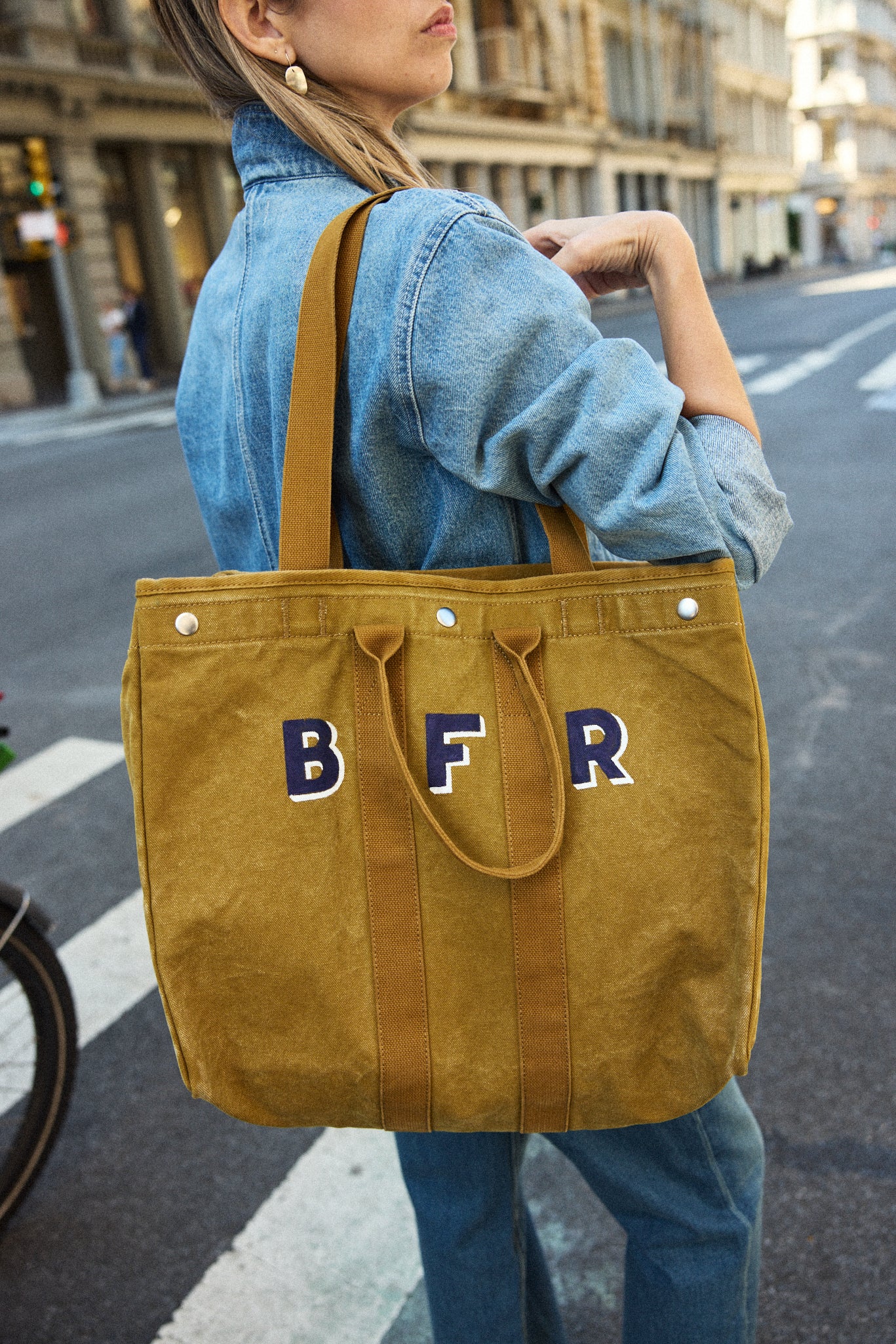 Painted Perfect Weekend Tote - Image 3